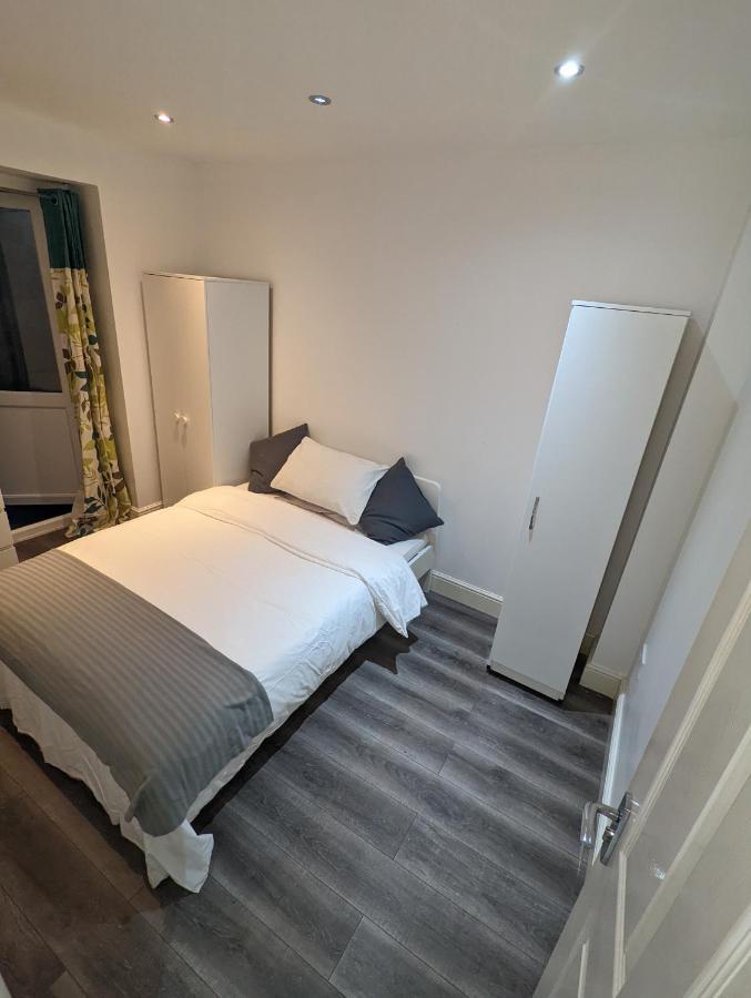 Mile End- Prime Location Hotel Londres Exterior foto