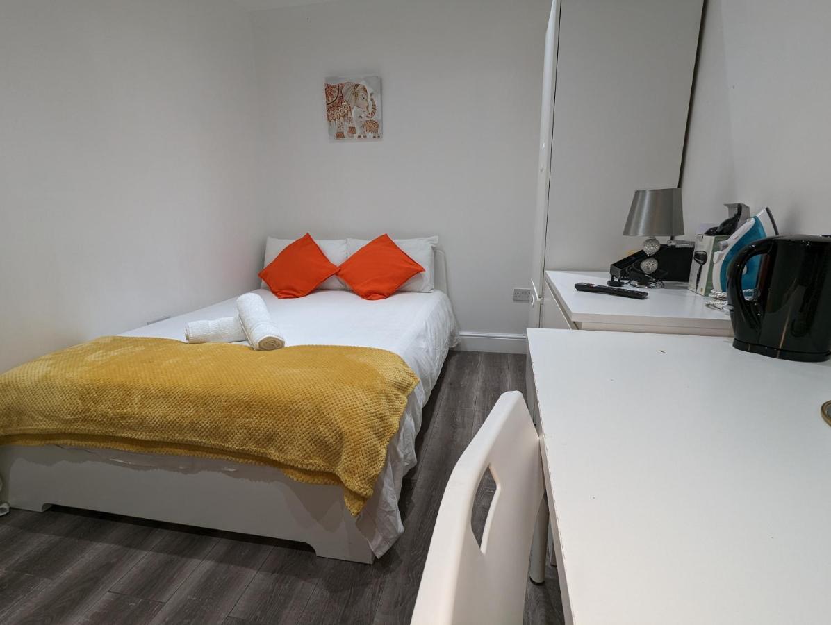 Mile End- Prime Location Hotel Londres Exterior foto
